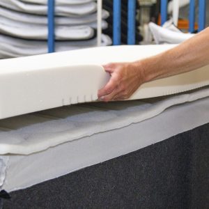Berco - Mercedes Truck Bed Mattress Assembly Foam Cover Factory Worker